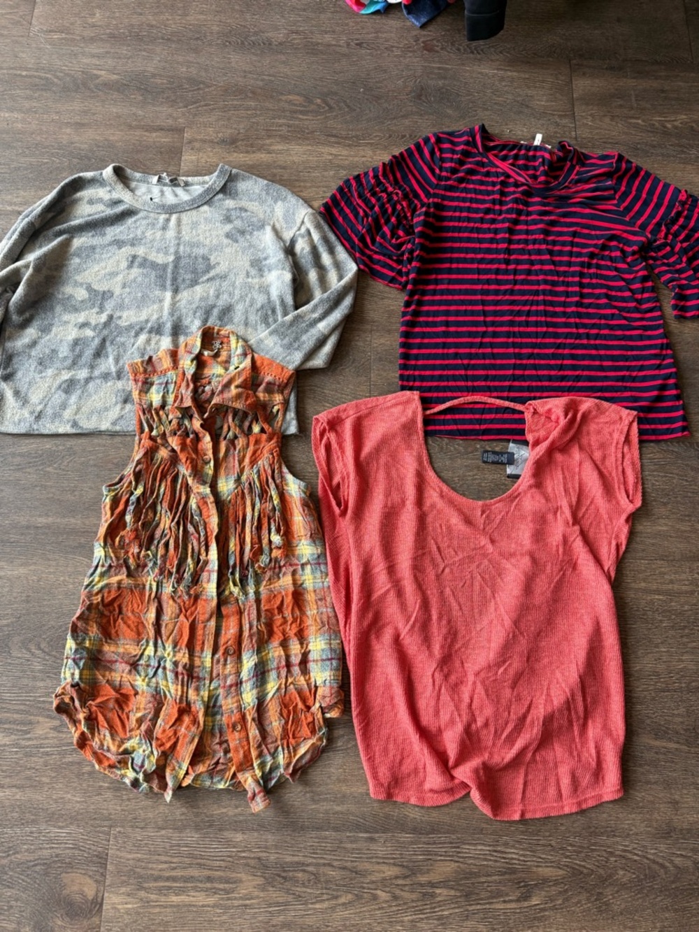 Buckle womens top lot Q4
